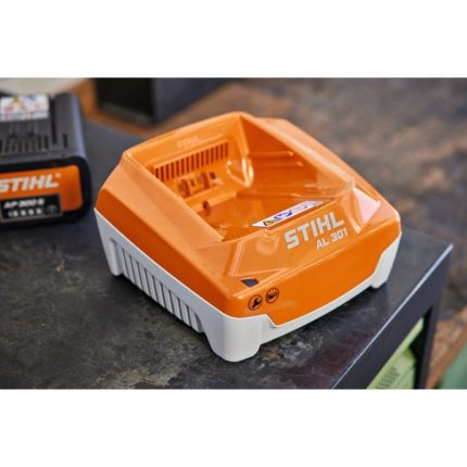 Ładowarka STIHL AL 301